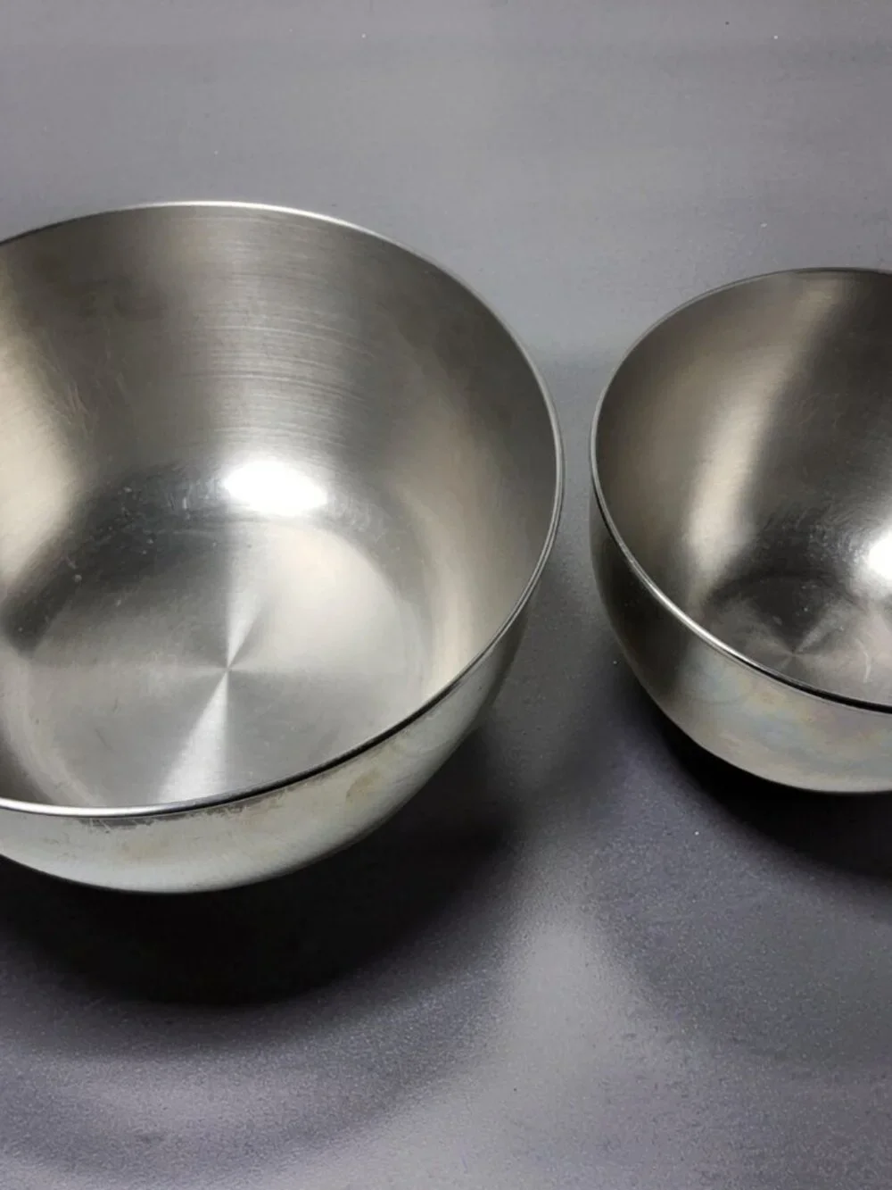 Vintage Stainless Steel Lipped Bottom Made in the US Mixing Bowls
